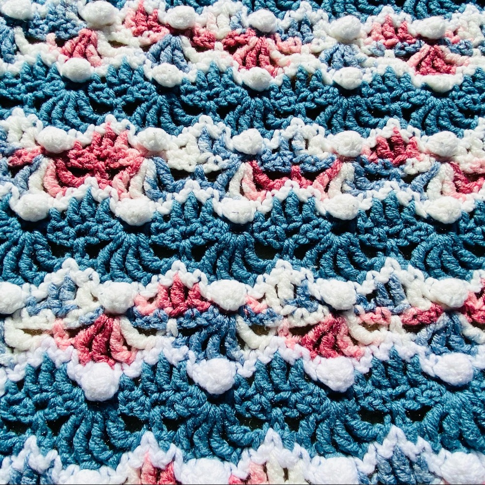 Handmade  Shells Crochet Afghan Blue Pink White Blanket